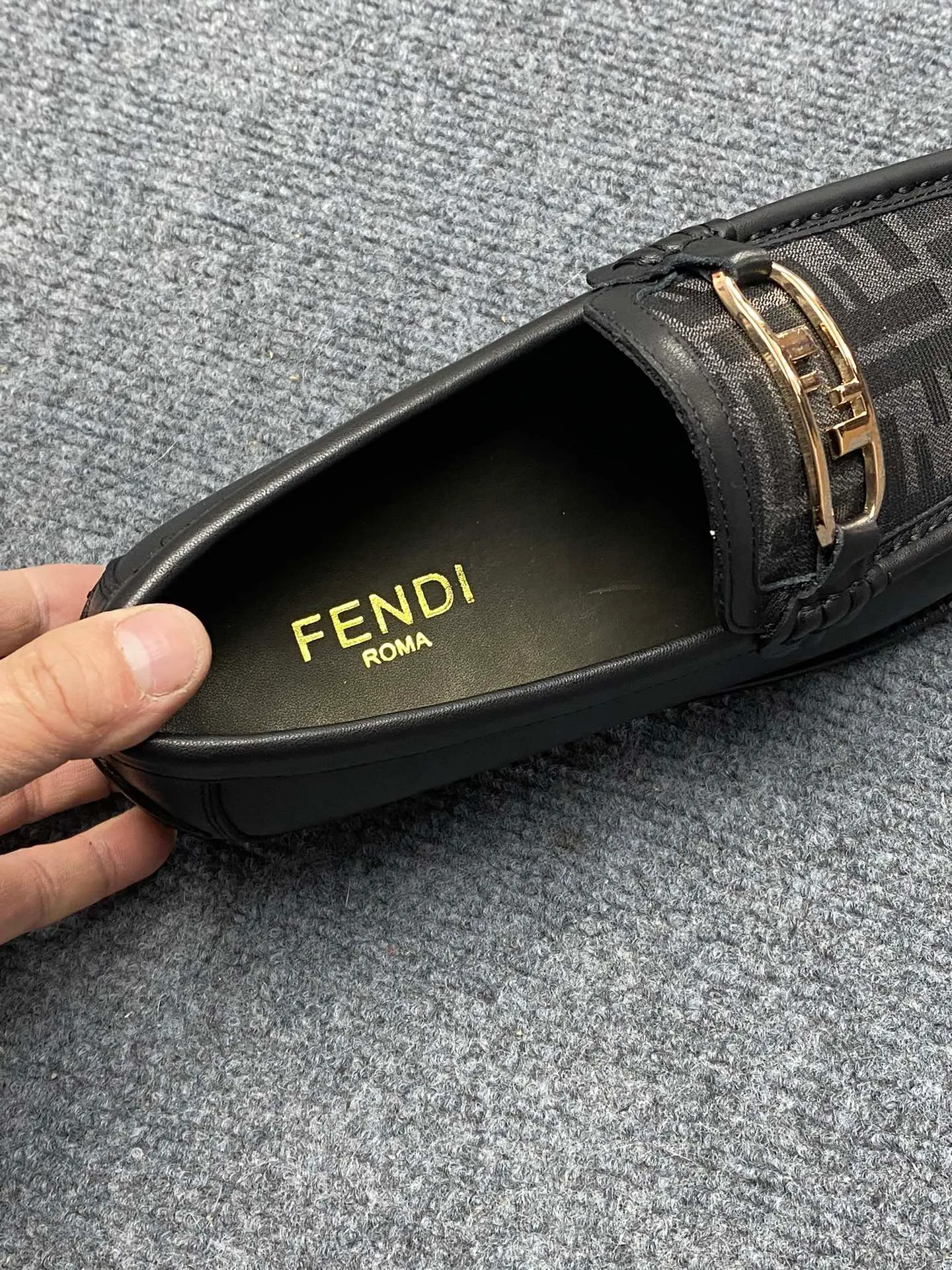 Men's Men's Shoes Men's Men's Shoes 💰900FENDI Fendi Men's Breathable and Comfortable Leather Shoes. Original development. The leather outsole is made of leather. Counters copy one to one. Imported counter cowhide. Imported water dyes cattle. 38 to 44. (45.46. can be ordered. 47.